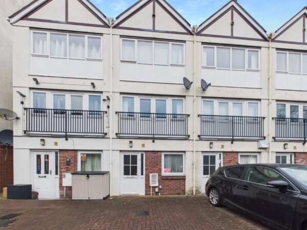 8 The Sawmills Port Road CA2 7AW